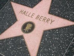 Halle Berry - Medios de comunicación y noticias